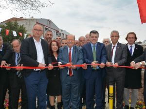 Efeler’de Aliya İzzetbegoviç parkı açıldı