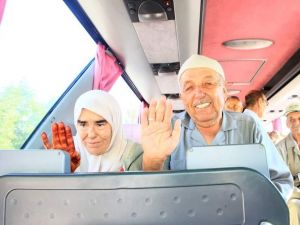 Hayat arkadaşı ile gittiği Mekke’den yalnız dönüyor