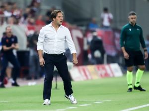 UEFA Şampiyonlar Ligi: Olympiakos: 0 - Başakşehir: 0 (İlk Yarı)