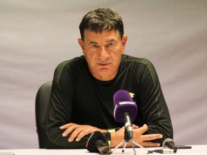 Giray Bulak: “Bazı oyuncularla çok fazla mesafe kat edeceğimizi düşünmüyorum”