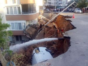 Torbalı’da göçük mağduru aileler otele yerleştiriliyor