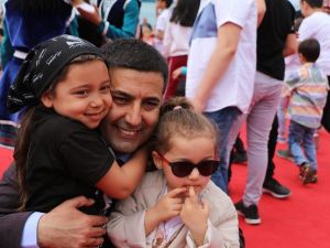 Başkan Günel, çocuklar için dijital kütüphane kuruyor