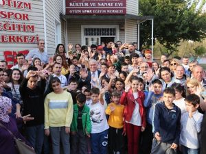 Efeler Belediyesi otizmli çocuklara sahip çıkıyor