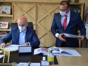 Bakan Karaismailoğlu’na köprülü kavşak talebi
