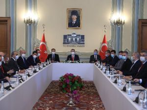 Sağlık Bakanı Koca, İstanbul’da yerel yöneticilerle bir araya geldi