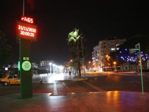 Kısıtlama başladı, sokaklar boş kaldı