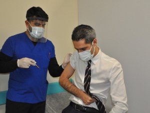 Şırnak’ta korona virüs aşısı uygulanmaya başladı