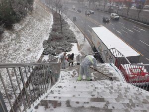 Ankara Büyükşehir Belediyesi 7/24 kar mesaisini sürdürüyor