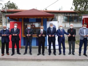 Kütahya’da Halk Ekmek büfesi açıldı
