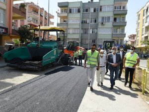 Başkan Bozdoğan asfalt çalışmalarını inceledi