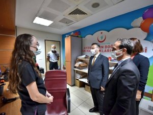 Aydın Valisi Aksoy sağlık çalışanları ve hastaları unutmadı