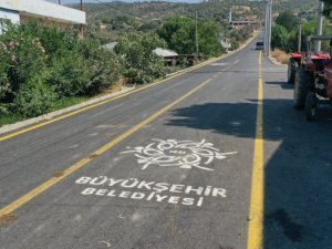 Aydın Büyükşehir Belediyesi yol çalışmalarında hız kesmiyor