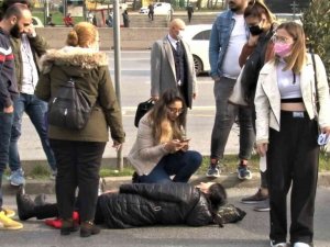 Kadıköy’de üniversiteli genç kız kaza yaptı, annesi yolda önlem alınmamasına tepki gösterdi