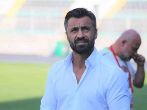 Kuşadasıspor’da, teknik direktör Ferhatoğlu görevi bıraktı