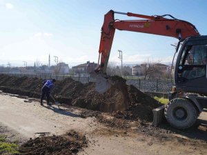 Erbaa Belediyesi Yıldırım Beyazıt Mahallesi’nde içme suyu altyapısı için çalışma başlattı