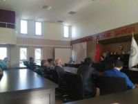 Dinar’da Denetimli Serbestliğe Tabi 40 Yükümlüye ‘Yardımseverlik’ Konulu Seminer Verildi
