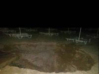 Deprem birçok binada maddi hasara neden oldu