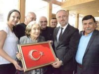 Yazar Gülten Dayıoğlu: Beyin, kitap okumakla gelişir