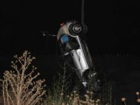 Su kanalına devrilen otomobilin sürücüsü yaşam mücadelesini kaybetti