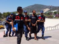 Evinde ölü bulunan adamın katili oğlu çıktı
