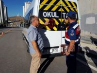 Jandarmadan servis araçlarına denetim