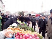 Aşırı kar yağışı Aslanapa’da sebze ve meyve fiyatlarına yansıdı