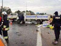Kontrolden çıkan kamyonet bariyerleri yıktı: 1 ölü, 3 yaralı