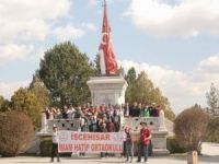 Afyonkarahisarlı öğrenciler Dumlupınar Şehitliği’nde