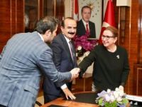 Hakkari heyetinden Bakan Pekcan’a ziyaret