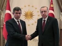 Cumhurbaşkanı Recep Tayyip Erdogan, Türkiye Barolar Birliği (TBB) Başkanı Metin Feyzioğlu’nu, Cumhurbaşkanlığı Külliyesinde kabul etti.