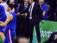 Ergin Ataman yine kulaklıkla çıktı