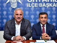 AK Parti Ortahisar İlçe Başkanlığı’nı ziyaret eden Zorluoğlu projelerini anlattı