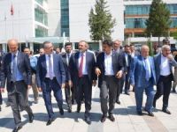 Mahir Ünal Milli İrade Meydanını gezdi