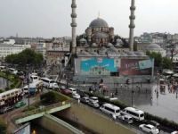 Şiddetli yağış sonrası Eminönü’ndeki son durum havadan görüntülendi