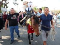 Urla’yı ‘oyuk’lar bastı