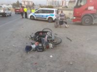 İzmir’de kamyonet ile motosiklet çarpıştı: 1 yaralı
