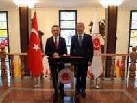 Cumhurbaşkanı Yardımcısı Fuat Oktay’dan Bakan Akar’a ziyaret