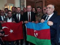 Cumhurbaşkanı Erdoğan, Gaziler Derneği üyeleri ile sohbet etti