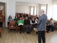 Efeler’de “Enfeksiyon hastalıkları ve aşılar” konuşuldu