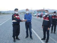Kayamkam Çiçek, iftar vakti kontrol noktalarını denetledi