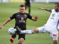 Çekya’da lider Slavia Prag hata yapmadı