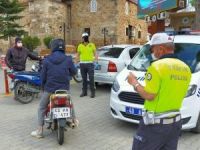 Polisten motosiklet denetimi