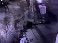 Beyoğlu’nda iki grup arasındaki kalaşnikoflu çatışmalar kamerada