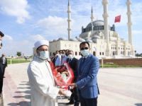 Diyanet İşleri Başkanı Erbaş, Lefkoşa’da Hala Sultan Cami Aile ve Gençlik Merkezinin açılışını yaptı