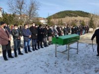 Vefat eden şehit annesi son yolcuğuna uğurlandı