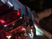 Gaziosmanpaşa’da metruk bina alev alev yandı