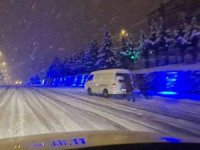 Karabük’te yoğun kar yağışı etkili oluyor