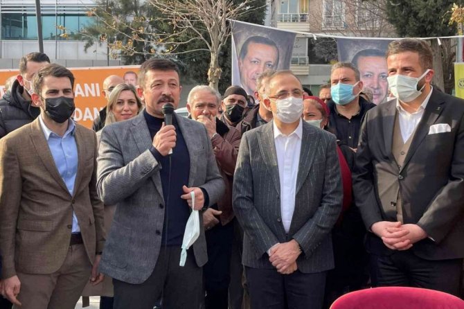 AK Parti’li Dağ: “Bu meydan Demokrasi Meydanı olarak anılmalı”