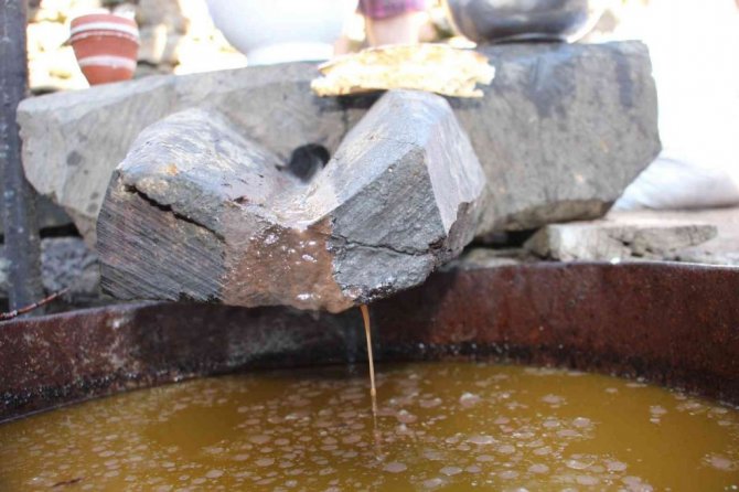 Asırlık ’ayak yağı’ geleneğini yaşatmaya devam ediyorlar