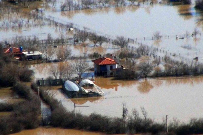 Burası ne deniz, ne göl, tütün tarlası